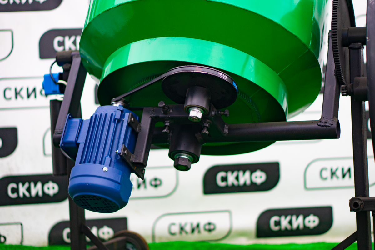Бетонозмішувач Скіф БСМ-200 з редуктором перевороту -  Skif.in.ua