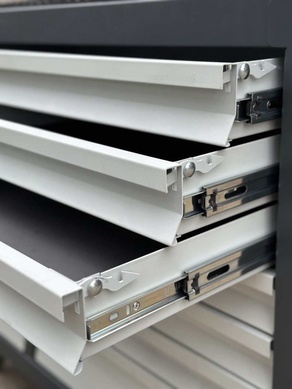 Інструментальний візок СКІФ 40″ 13 ящиків -  Skif.in.ua