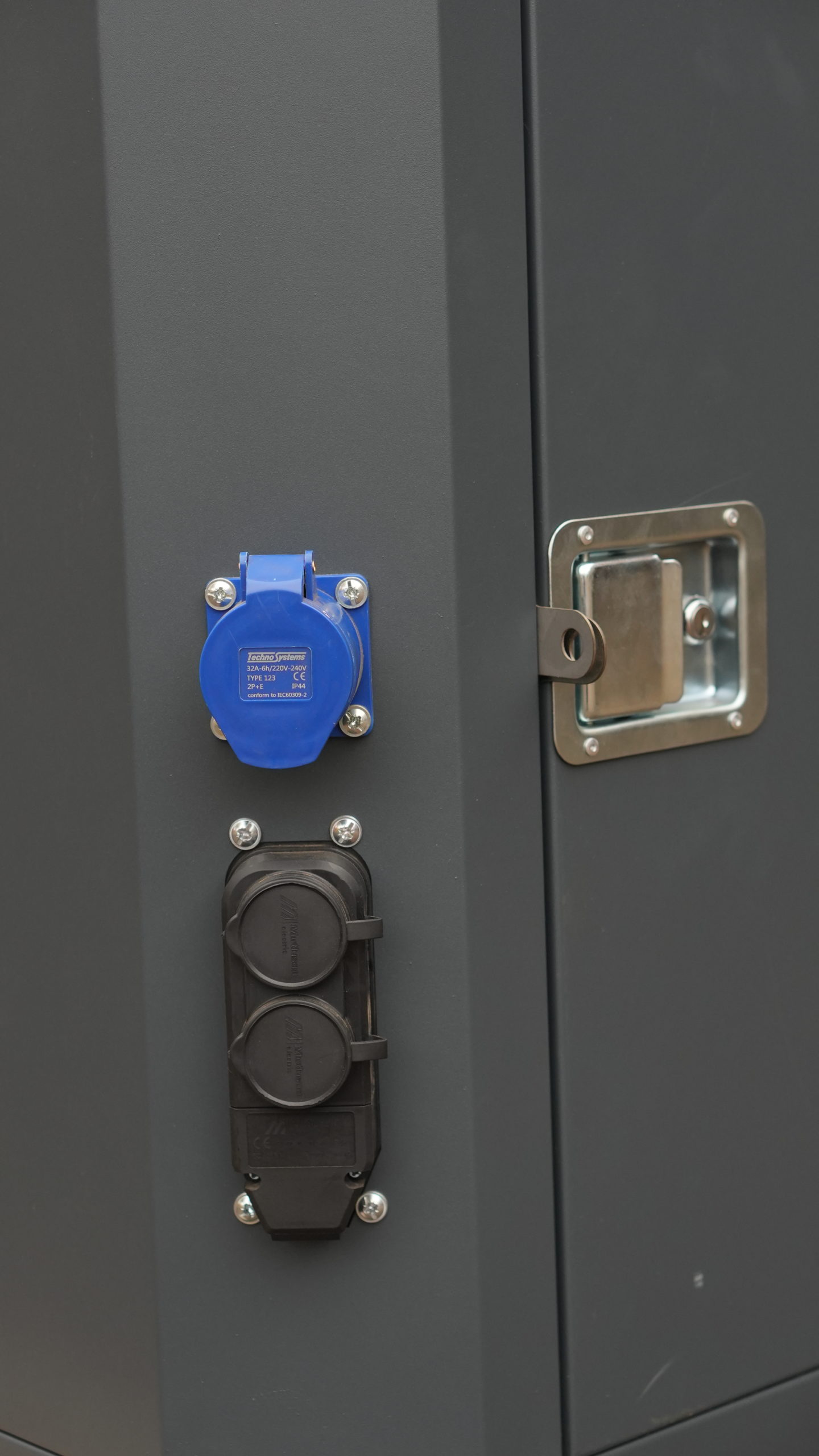 Шумоизоляционный бокс для генератора SKIF SAE-9 (до 9 квт.) -  Skif.in.ua